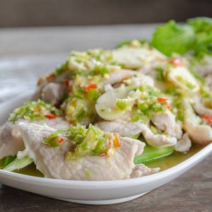 boiled pork slices with garlic sauce (liang ban bai rou)